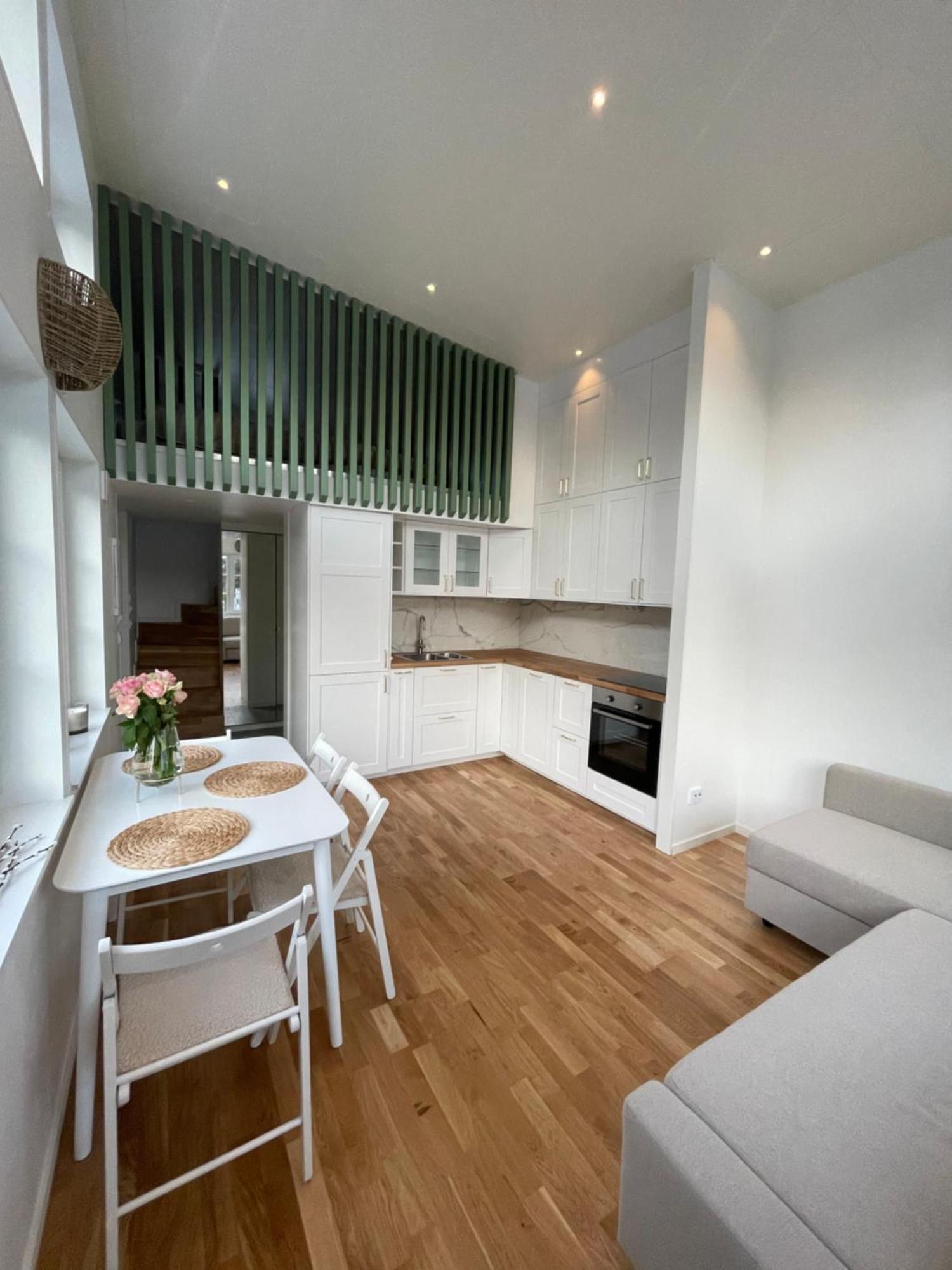 הוילה Rosersberg Ett Nytt Fraesch Hus Utanfoer Stockholm Naera Arlanda מראה חיצוני תמונה